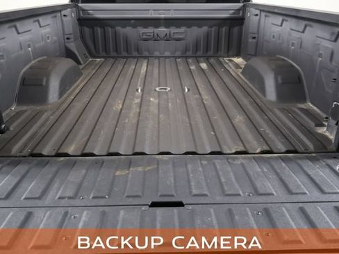Used 2025 GMC Sierra 2500 AT4X AWD/4WD image 9