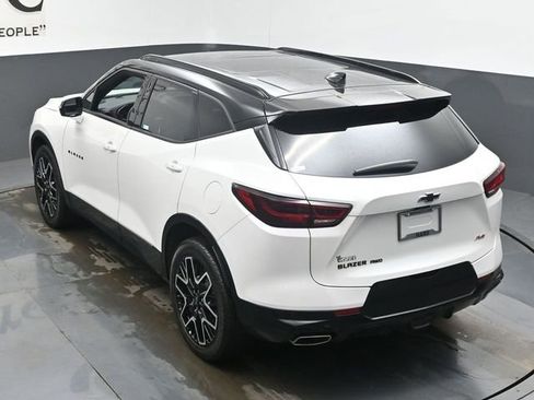 Used 2023 Chevrolet Blazer RS w/ Driver Confidence II Package image 40