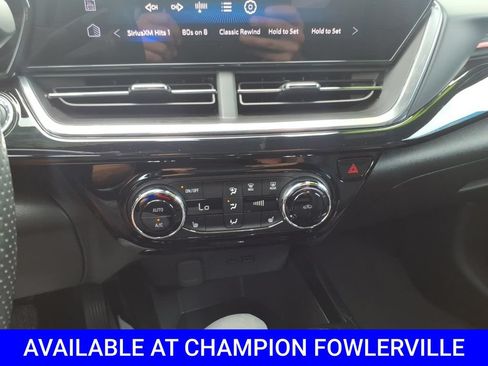 Used 2024 Chevrolet Trax RS w/ Driver Confidence Package FWD image 21