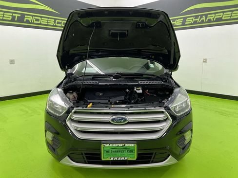 Used 2018 Ford Escape SE FWD image 4