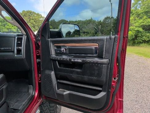 Used 2015 RAM 2500 Laramie w/ Convenience Group AWD/4WD image 9