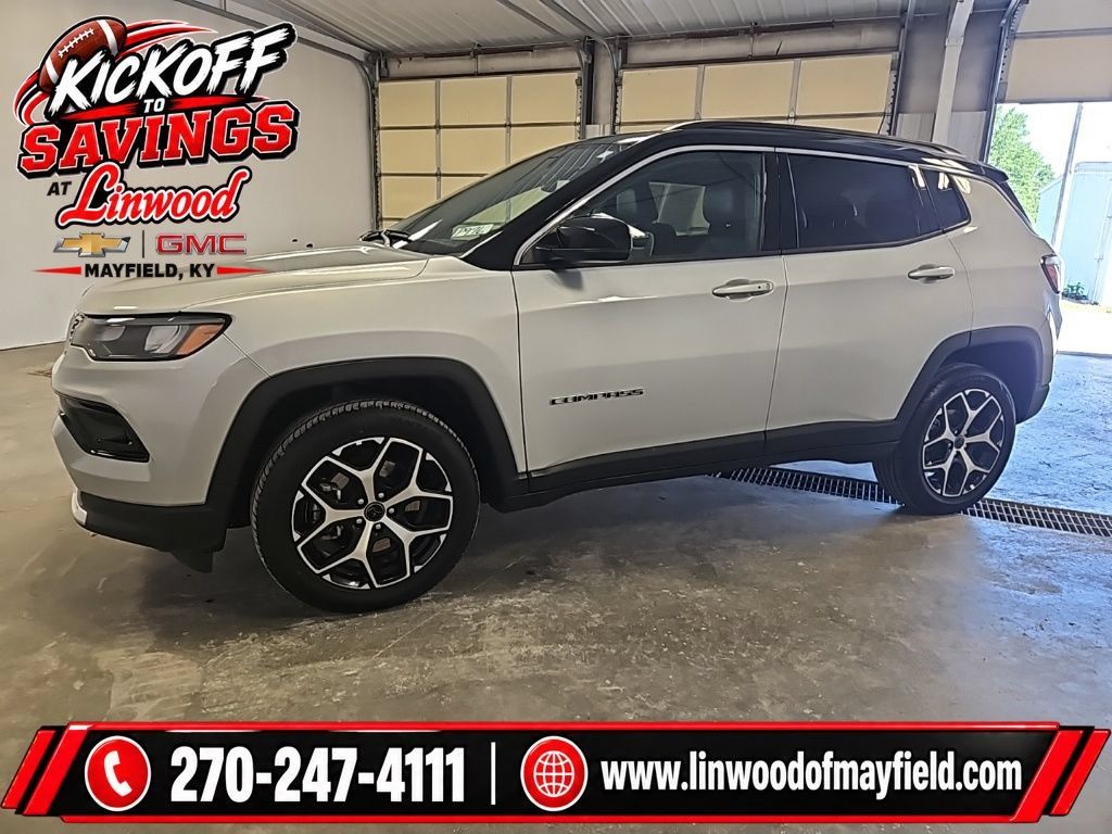 Used 2025 Jeep Compass Limited AWD/4WD image 5