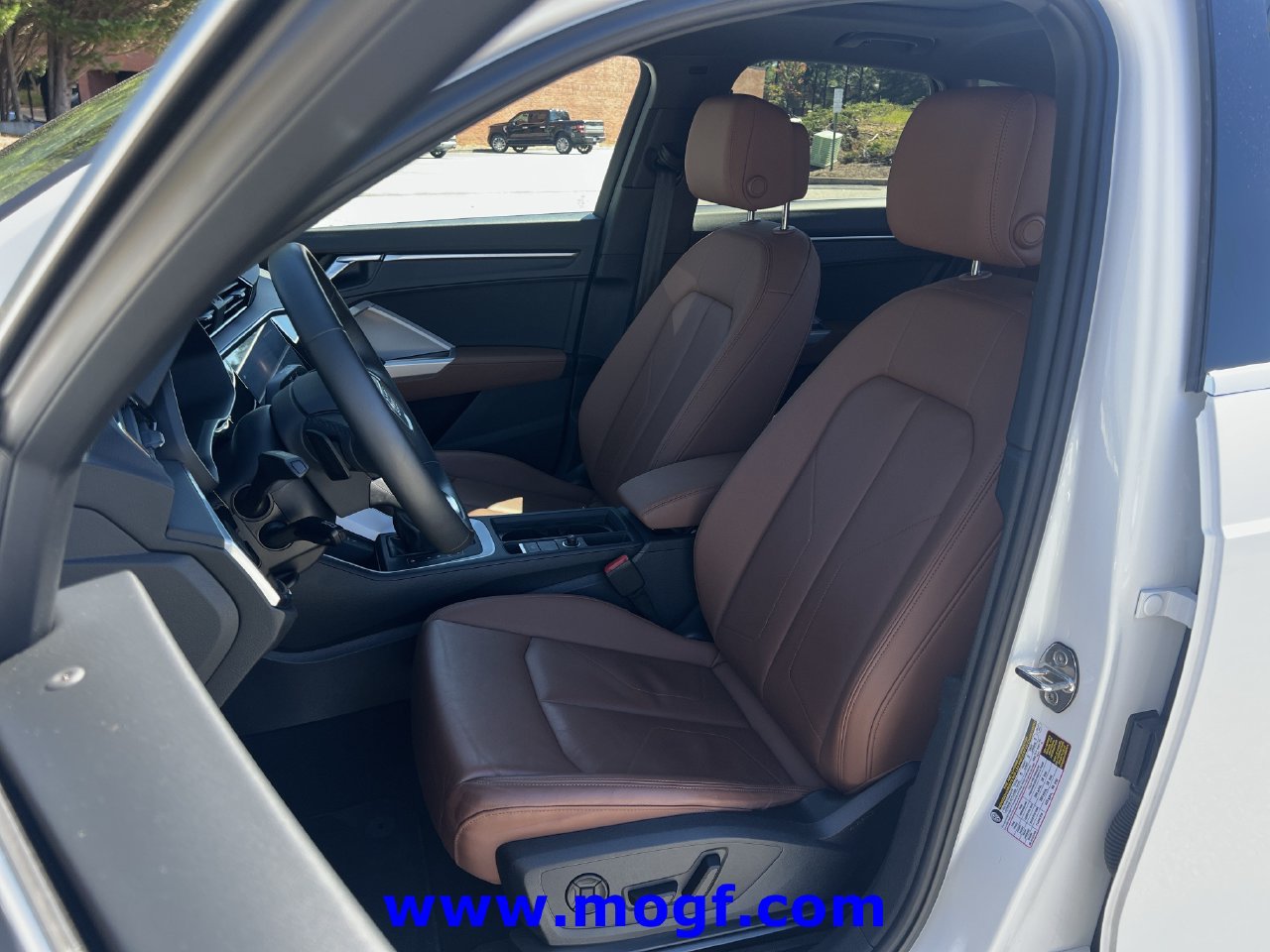 Used 2025 Audi Q3 2.0T Premium AWD/4WD image 18