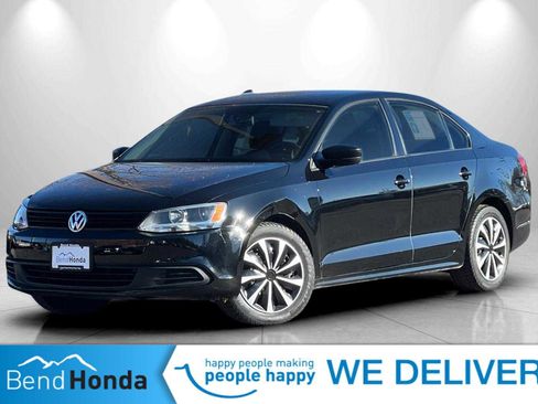 Used 2014 Volkswagen Jetta S image 1