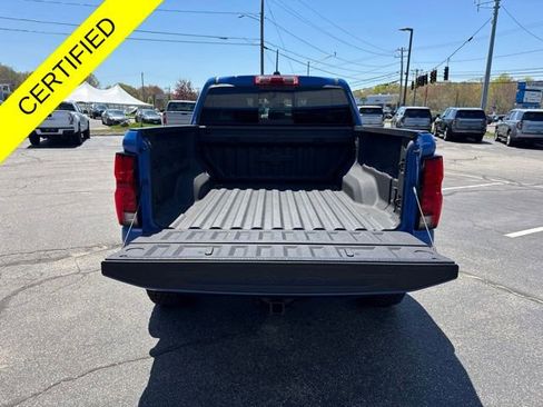 Used 2025 Chevrolet Colorado ZR2 w/ Technology Package AWD/4WD image 9