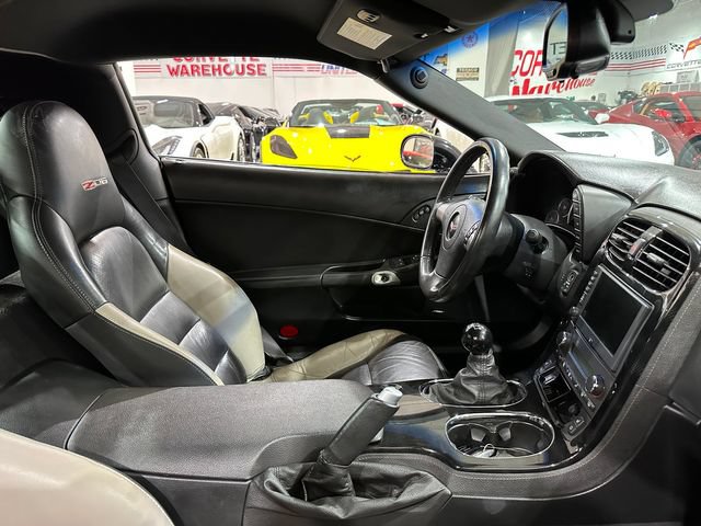 Used 2008 Chevrolet Corvette Z06 w/ Preferred Equipment Group RWD image 13