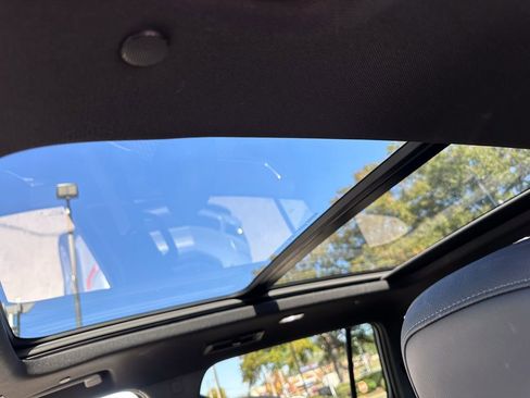 Used 2024 GMC Acadia Denali image 12