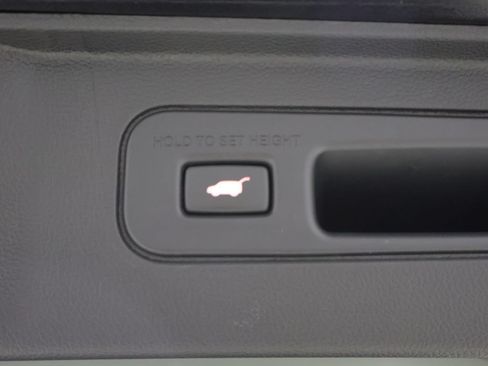 Used 2025 Honda Pilot EX-L image 20