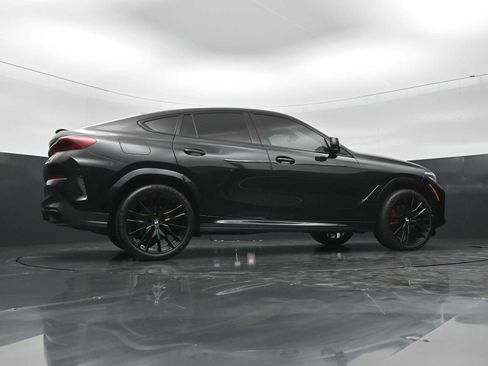 Used 2022 BMW X6 xDrive40i w/ M Sport Package AWD/4WD image 43