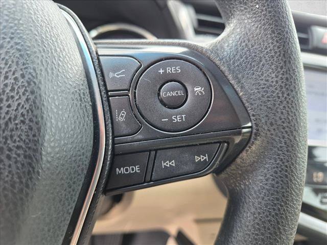 Used 2018 Toyota Camry LE FWD image 26