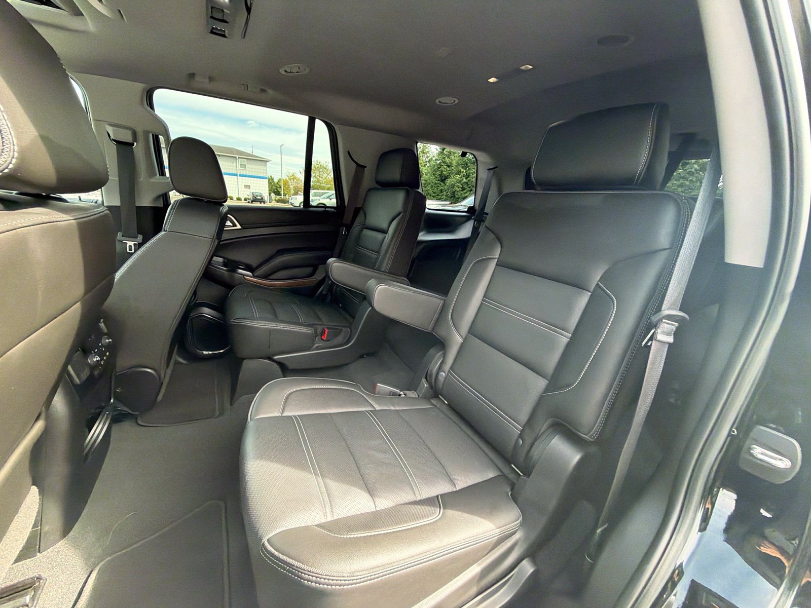 Used 2019 GMC Yukon Denali w/ Denali Ultimate Package AWD/4WD image 26