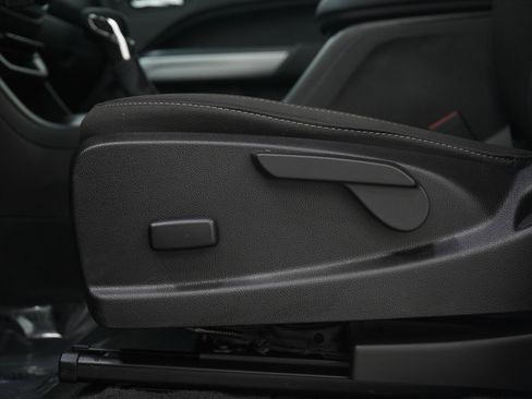 Used 2022 Chevrolet Colorado LT image 23