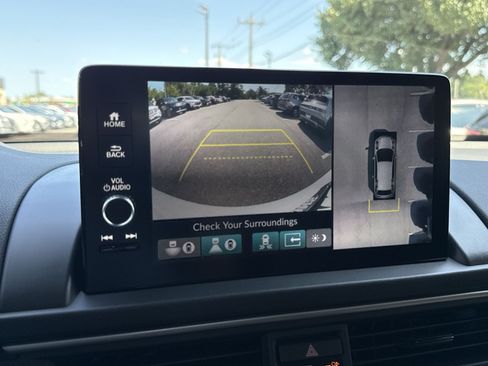 Used 2023 Honda Pilot Elite image 19