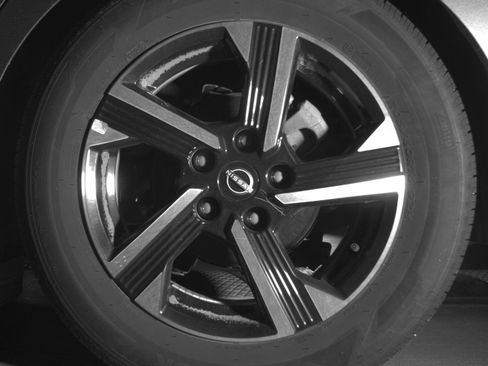 Used 2025 Nissan Sentra SV FWD image 17