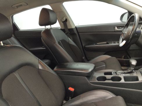 Used 2020 Kia Optima S FWD image 21