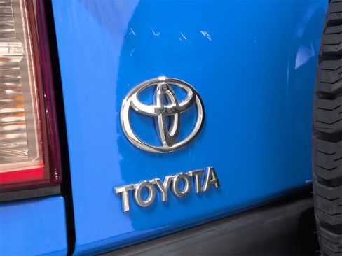 Used 2007 Toyota FJ Cruiser 4WD image 33