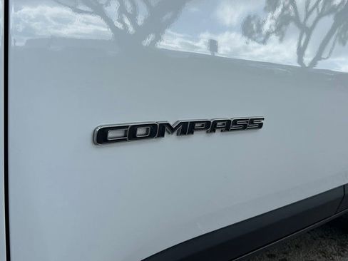 Used 2023 Jeep Compass Latitude AWD/4WD image 26