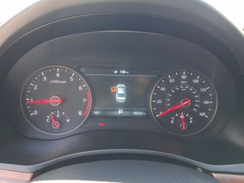 Used 2017 Kia Cadenza Technology FWD image 15