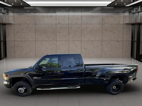 Used 2003 GMC Sierra 3500 SLT w/ SLT Preferred Equipment Group AWD/4WD image 6