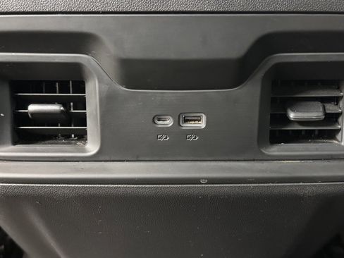 Used 2022 Chevrolet Silverado 1500 LT Trail Boss w/ LT Trail Boss Premium Package image 19