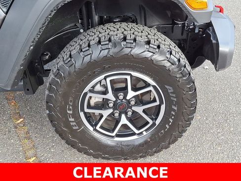 Used 2025 Jeep Wrangler Rubicon image 8