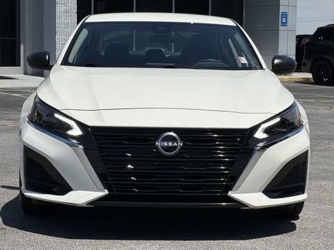 Certified 2025 Nissan Altima 2.5 S FWD image 9
