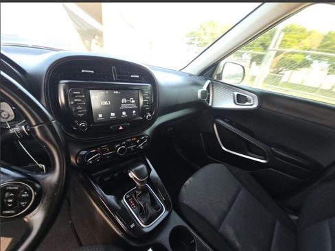 Used 2020 Kia Soul X-Line image 30