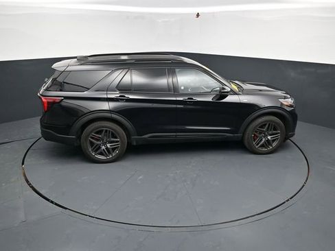 Used 2025 Ford Explorer ST-Line w/ ST-Line Street Pack AWD/4WD image 50