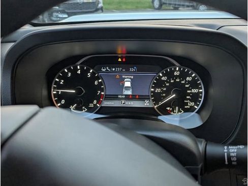 Certified 2025 Nissan Frontier SV image 19