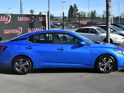 Used 2021 Nissan Sentra SV image 9