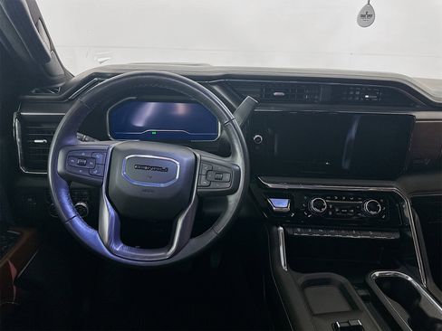 Used 2024 GMC Sierra 2500 Denali Ultimate image 25