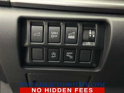 Used 2023 Subaru Forester Premium image 37