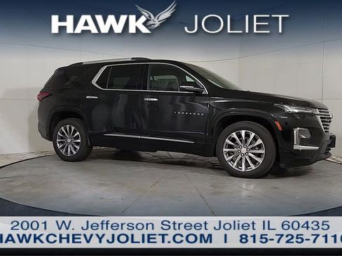 Used 2022 Chevrolet Traverse Premier w/ LPO, Floor Liner Package AWD/4WD image 10