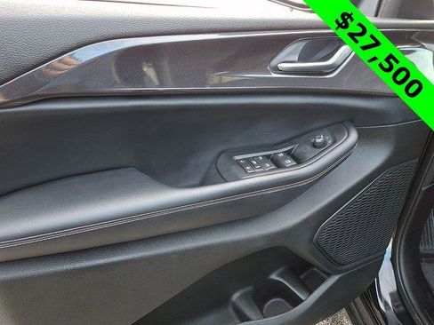 Certified 2023 Jeep Grand Cherokee Laredo image 12