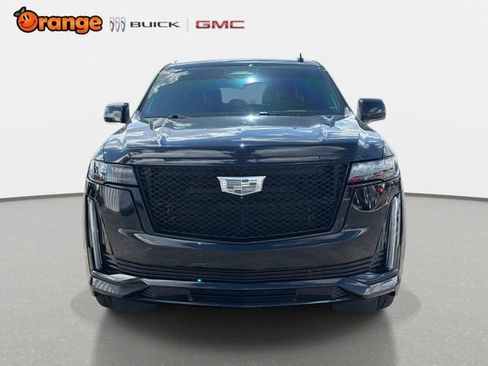 Used 2024 Cadillac Escalade Sport Platinum w/ Heavy-Duty Trailer Package AWD/4WD image 8