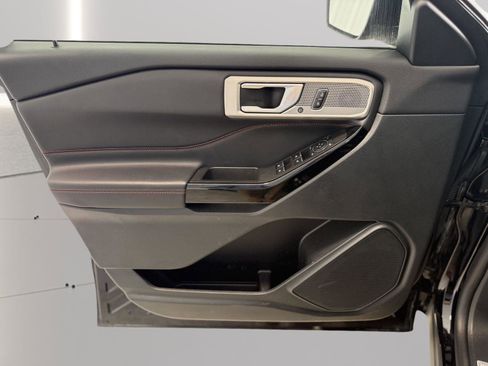 Used 2023 Ford Explorer ST-Line w/ Class IV Trailer Tow Package image 19