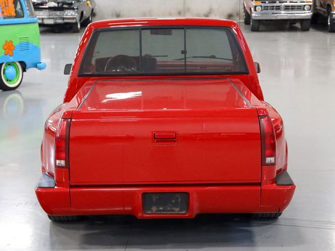 Used 1988 Chevrolet Silverado 1500 2WD Regular Cab image 22