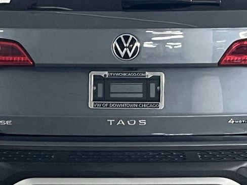 Used 2023 Volkswagen Taos SE w/ Panoramic Sunroof Package AWD/4WD image 35