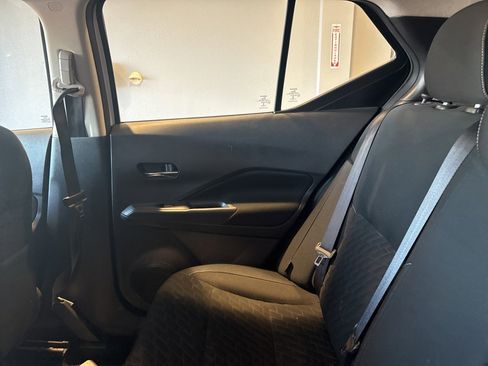 Used 2022 Nissan Kicks SV image 15