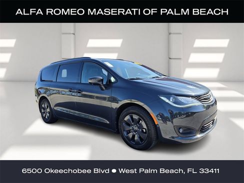 Used 2019 Chrysler Pacifica Limited w/ Advanced Safetytec Group image 1