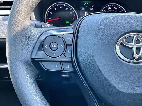 Used 2019 Toyota RAV4 XLE image 22