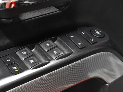 Used 2018 Chevrolet Silverado 1500 LT w/ All Star Edition image 11