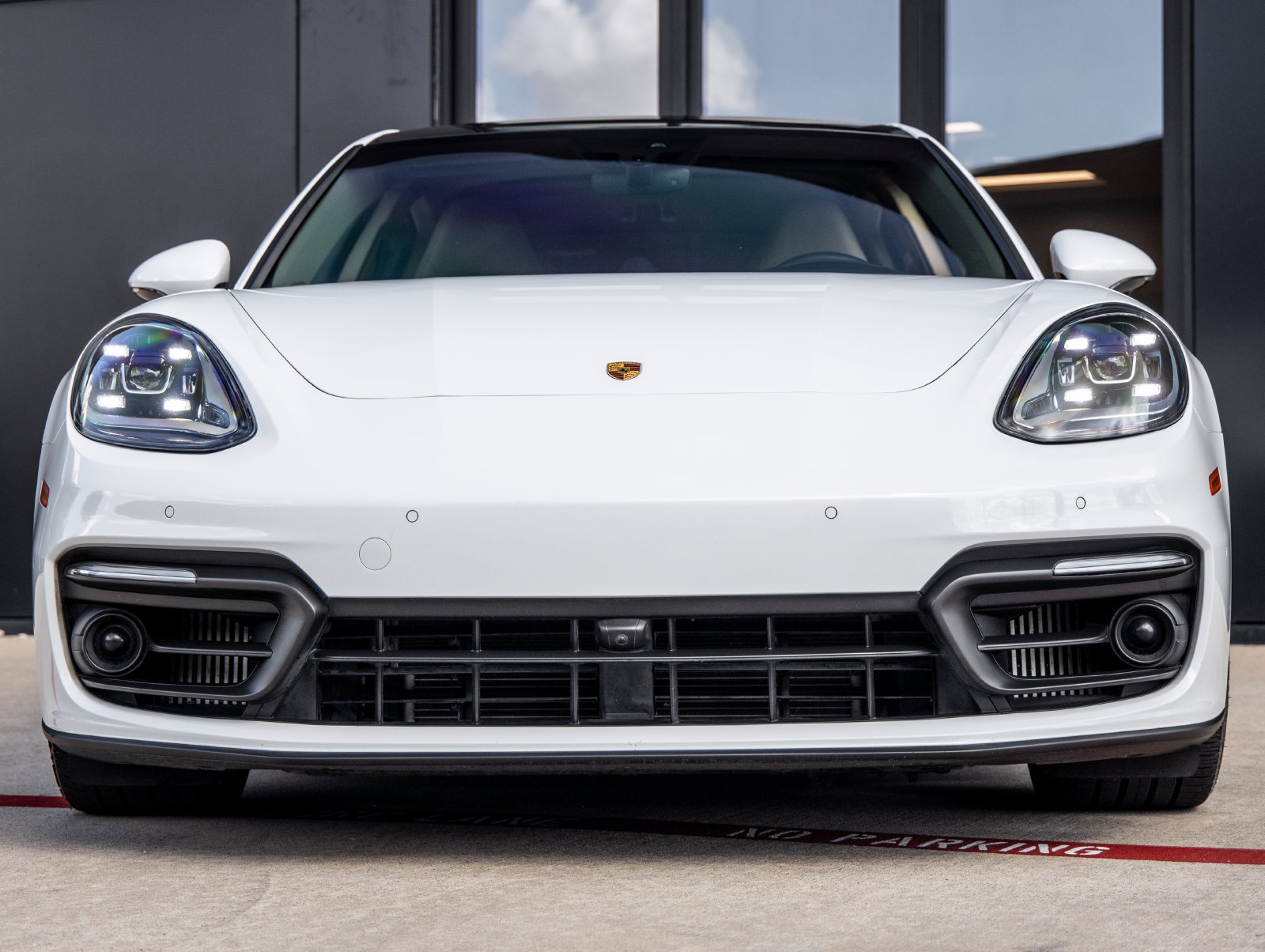 Certified 2023 Porsche Panamera Platinum Edition RWD image 8