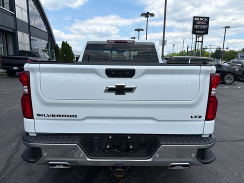 Used 2024 Chevrolet Silverado 1500 LTZ w/ LTZ Premium Package AWD/4WD image 9