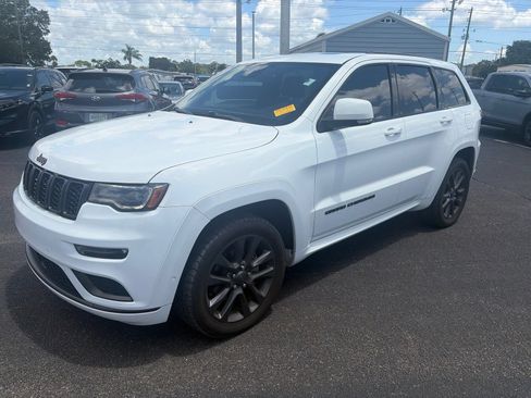 Used 2019 Jeep Grand Cherokee High Altitude RWD image 3