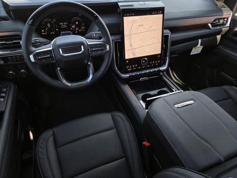 New 2026 GMC Yukon XL Denali w/ Denali Reserve Package image 5