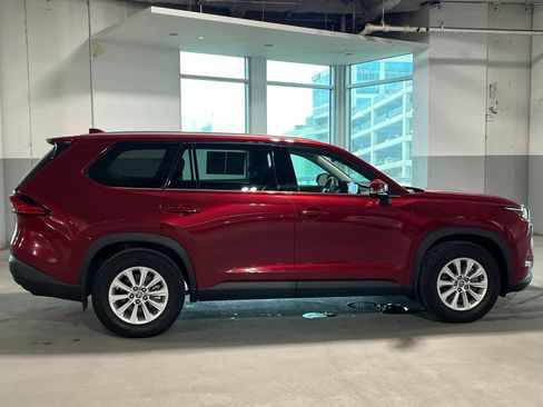 Used 2024 Toyota Grand Highlander AWD Hybrid image 13