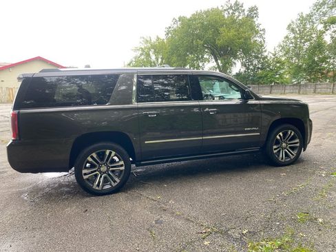 Used 2019 GMC Yukon XL Denali w/ Denali Ultimate Package AWD/4WD image 6