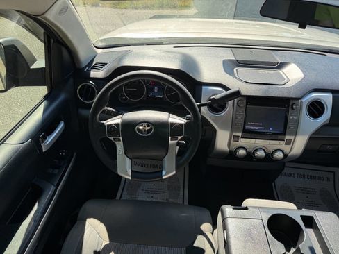 Used 2014 Toyota Tundra SR image 44