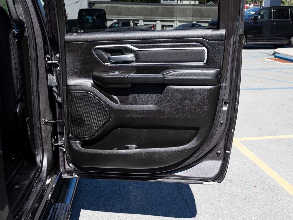 Used 2023 RAM 1500 Big Horn AWD/4WD image 15